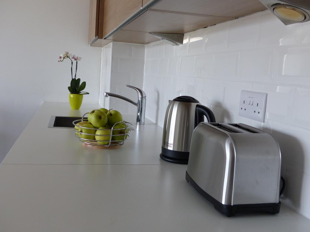 Linx Apartments Skyline Plaza Μπεϊσινγκστόουκ Εξωτερικό φωτογραφία