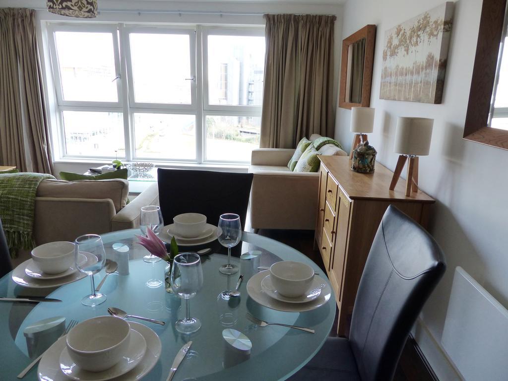 Linx Apartments Skyline Plaza Μπεϊσινγκστόουκ Εξωτερικό φωτογραφία