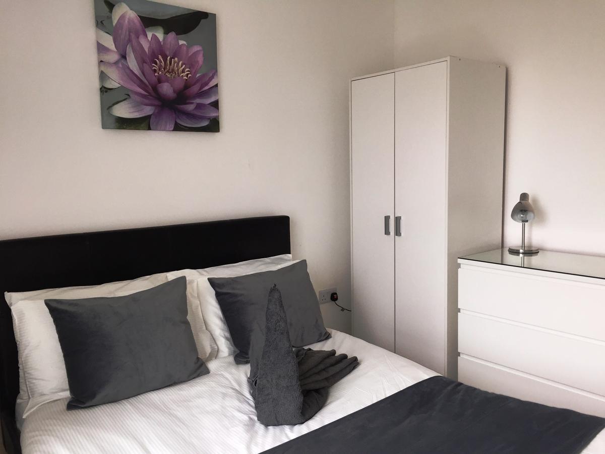 Linx Apartments Skyline Plaza Μπεϊσινγκστόουκ Εξωτερικό φωτογραφία